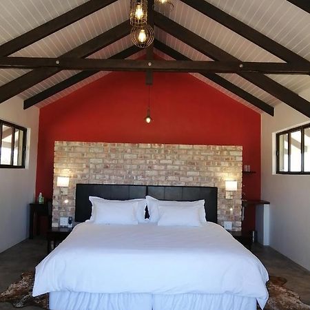 Khan River Lodge Wilhelmstal Екстер'єр фото