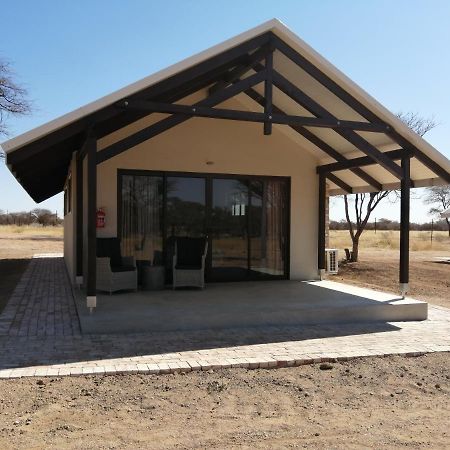 Khan River Lodge Wilhelmstal Екстер'єр фото