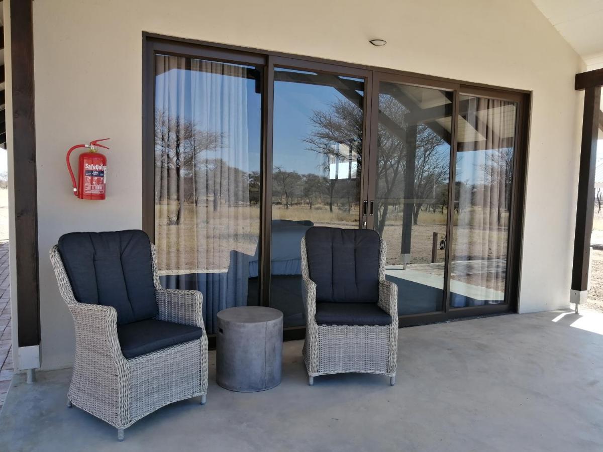 Khan River Lodge Wilhelmstal Екстер'єр фото