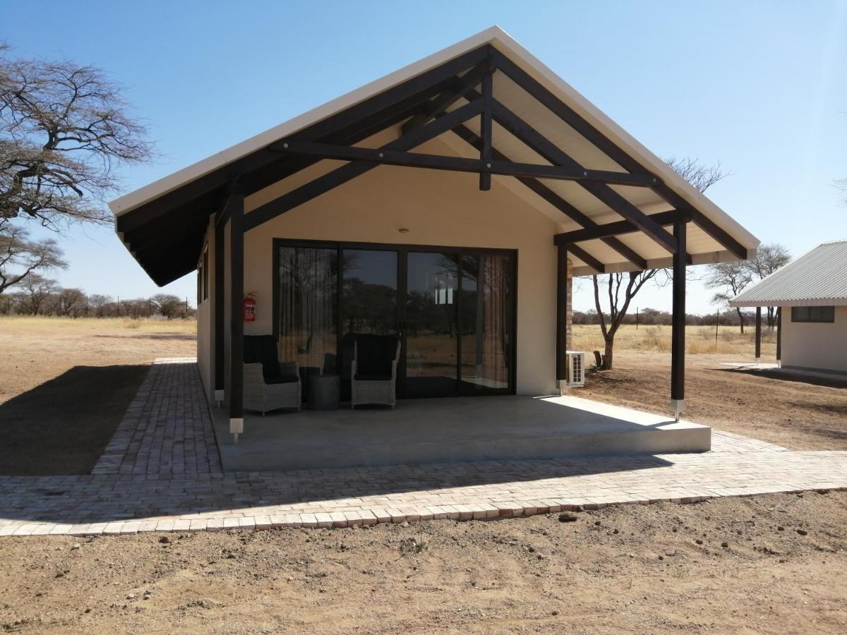 Khan River Lodge Wilhelmstal Екстер'єр фото