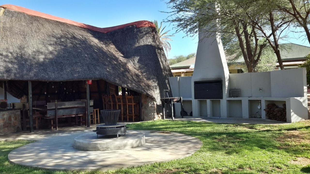 Khan River Lodge Wilhelmstal Екстер'єр фото