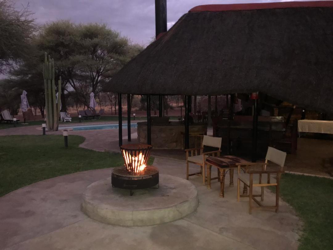 Khan River Lodge Wilhelmstal Екстер'єр фото